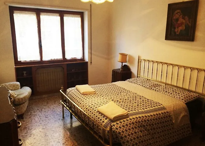 Manuela's Cozy Trastevere * Rome